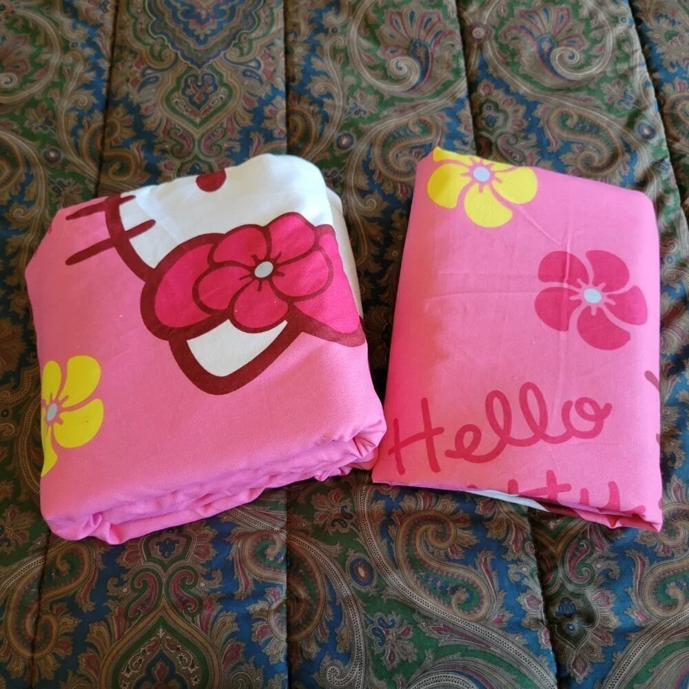 Hello Kitty Twin Duvet & Twin/Full Flat Sheet Set Pink Reversible